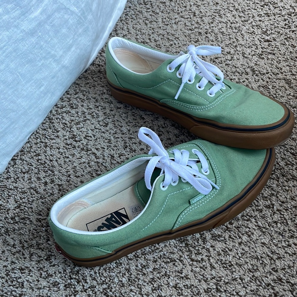 Vans authentic